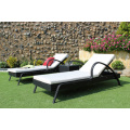 Chaise longue en poly rotin pour jardin extérieur